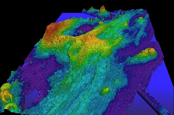  The Axial Volcano off the coast of Oregon on the Juan de Fuca Ridge.